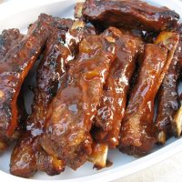 Varkensrib Met Barbecue Saus