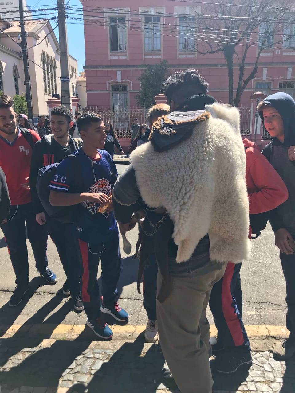 Entusiastas da Idade Média invadiram o centro de Ponta Grossa