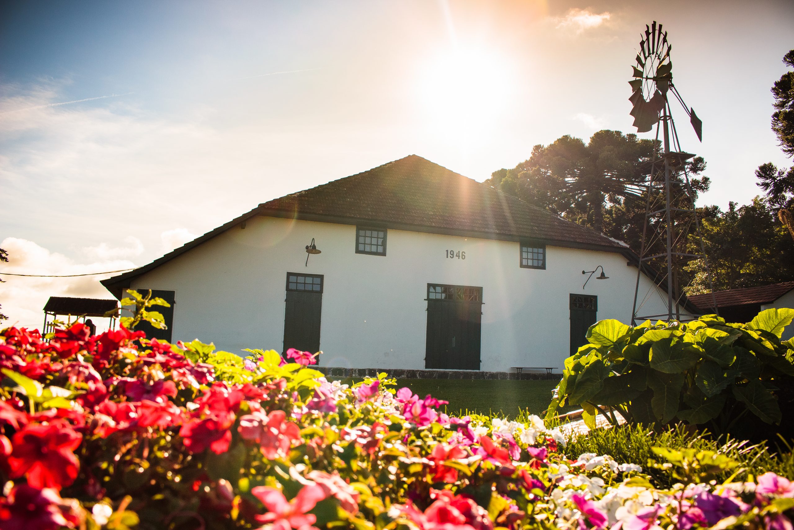 VAGA PARA AUXILIAR DE SERVIÇOS GERAIS - KOFFIEHUIS PARQUE HISTÓRICO